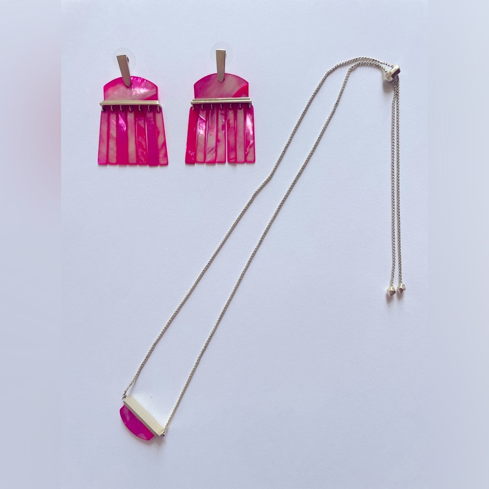 Kendra Scott Layne earrings and necklace in hot pink